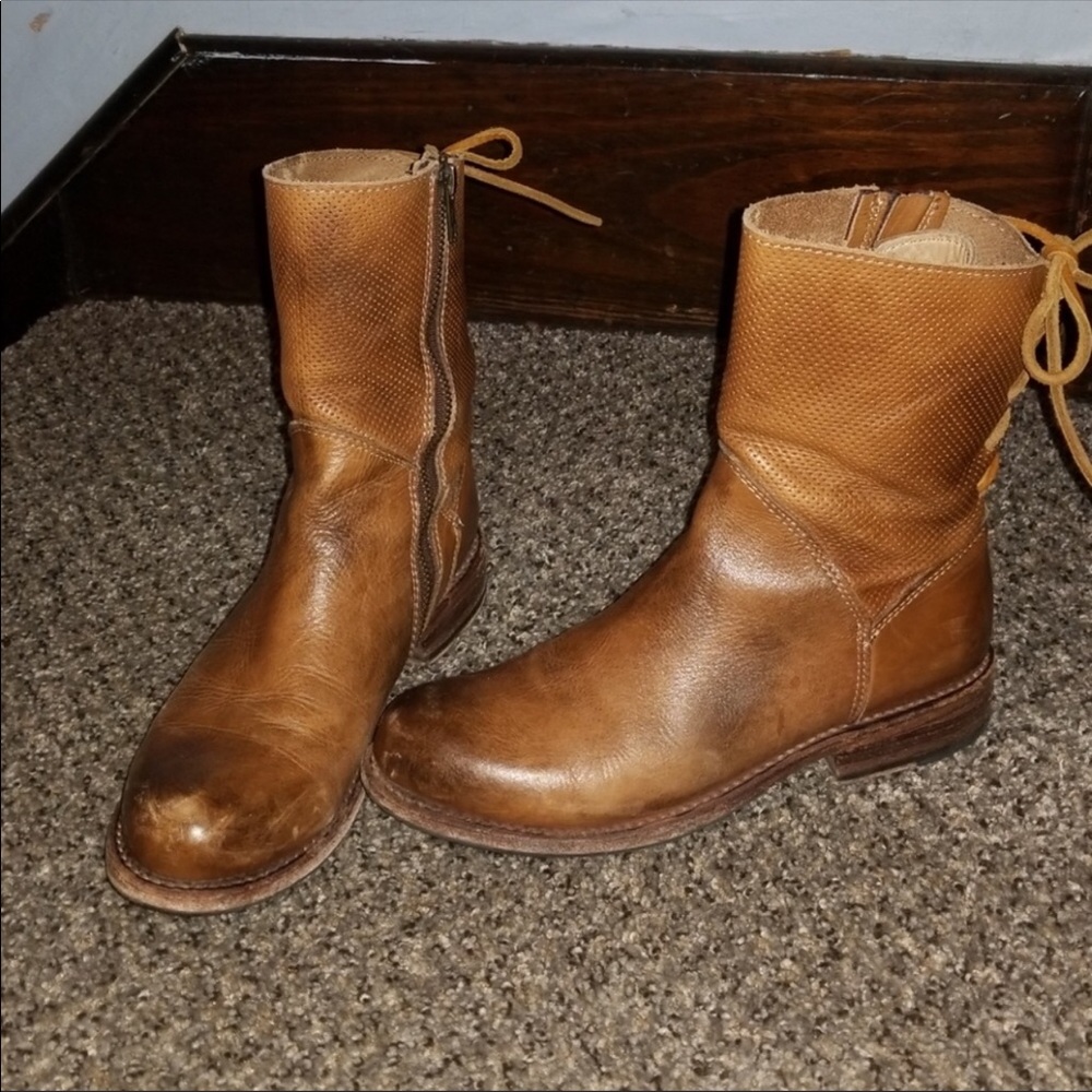 Bed Stu short lace ups